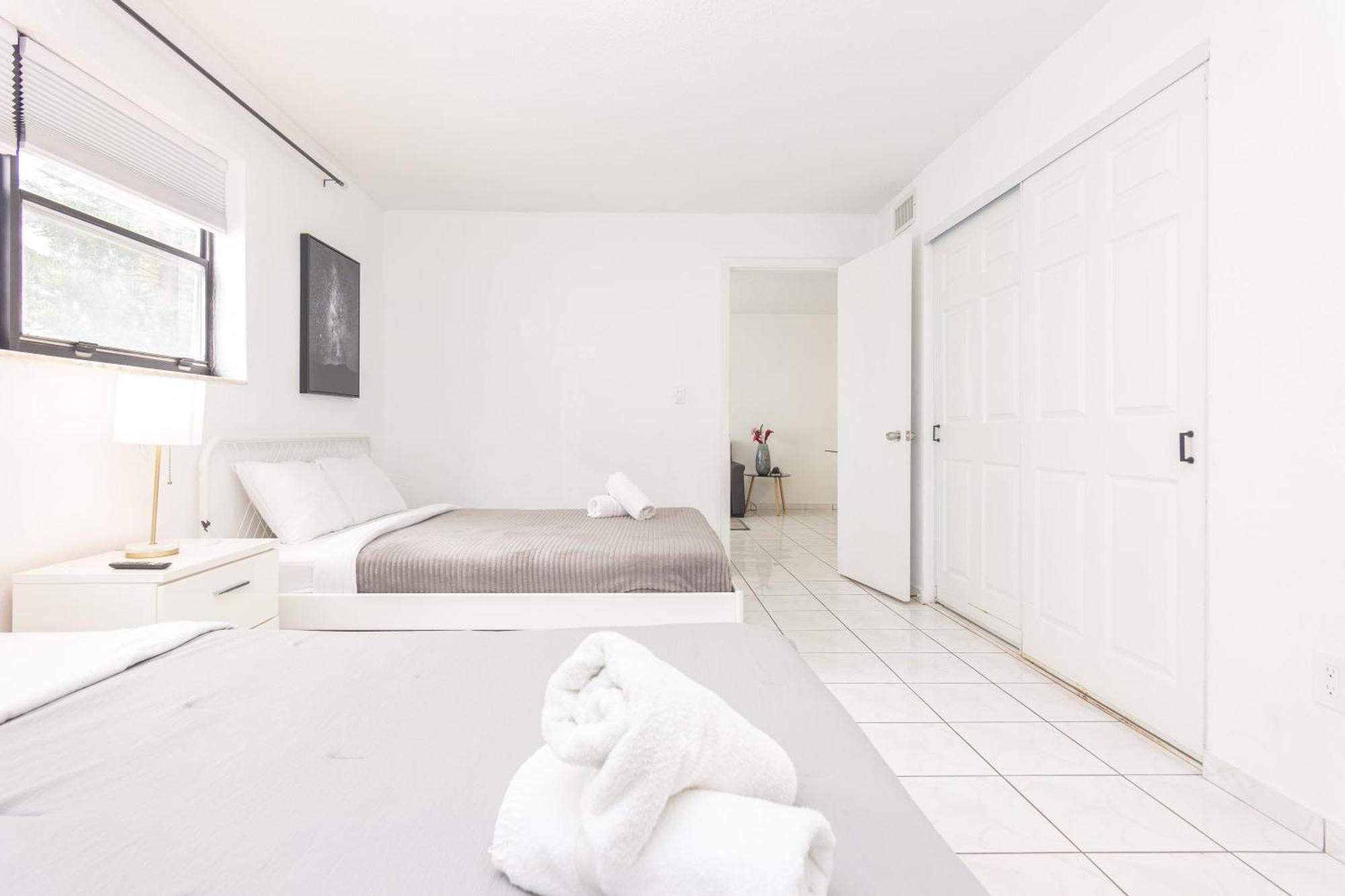 One Bedroom - With Parking & Balcony - Heart Of Wynwood * Miami