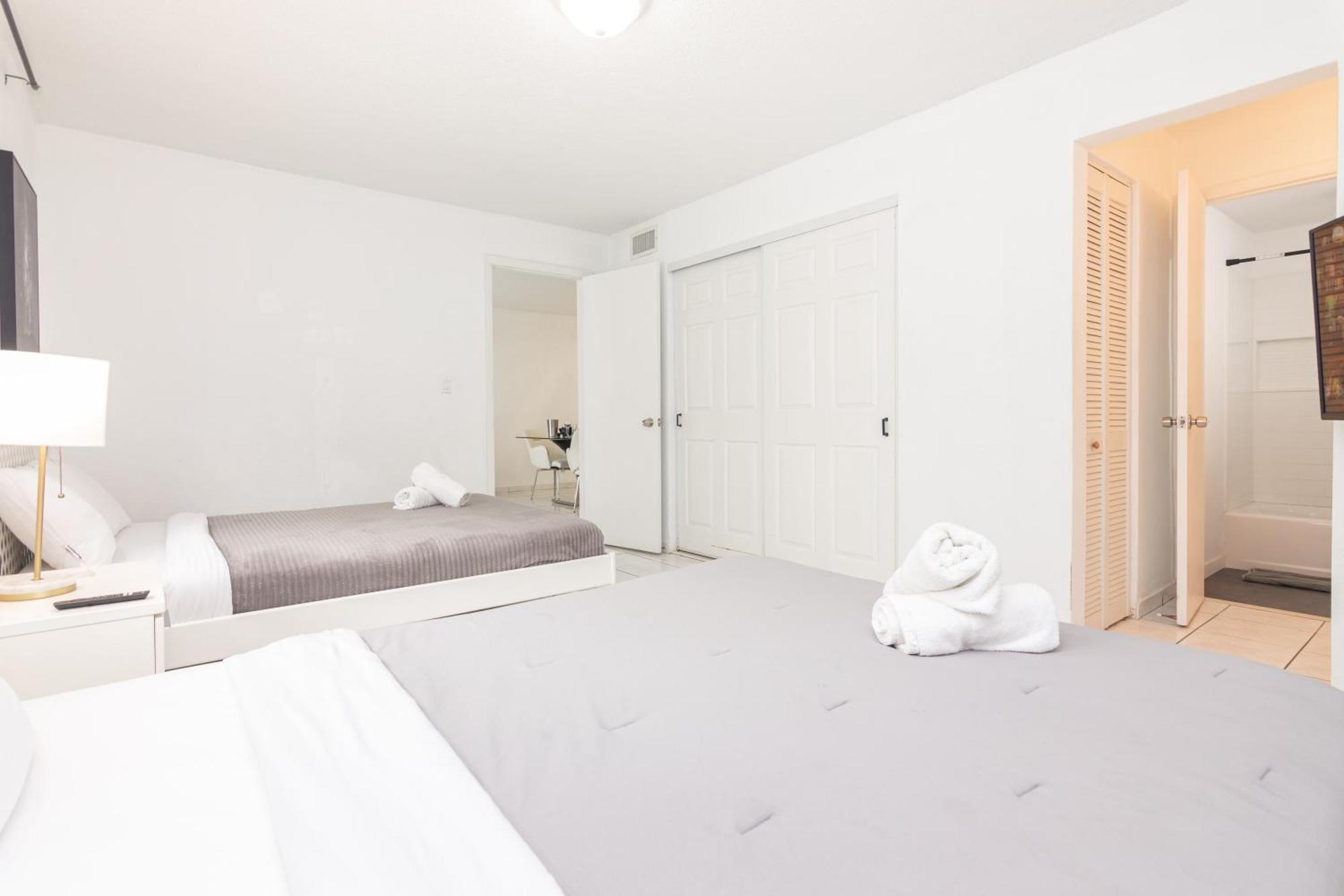 One Bedroom - With Parking & Balcony - Heart Of Wynwood Miami