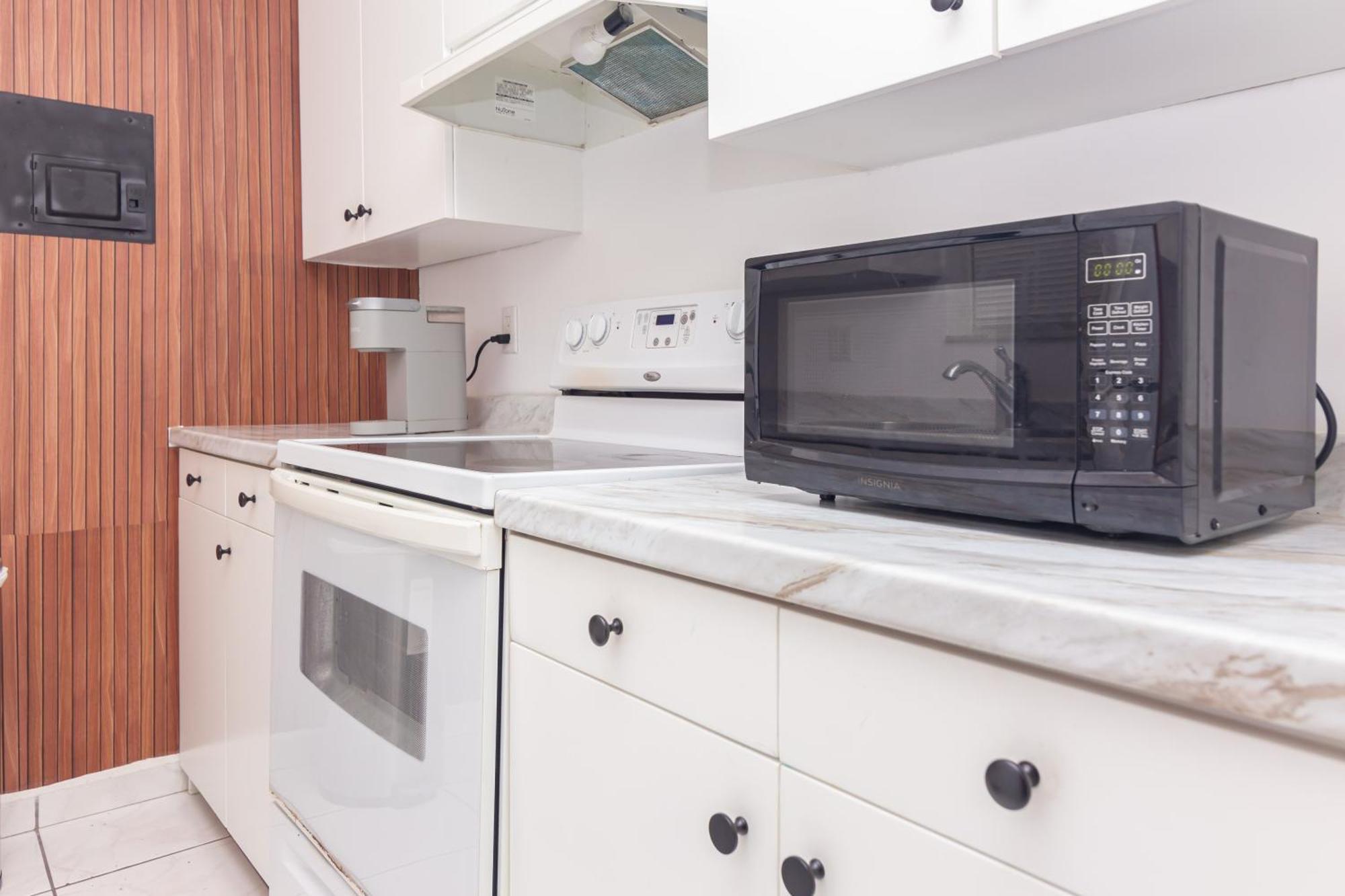 Apartment One Bedroom - With Parking & Balcony - Heart Of Wynwood