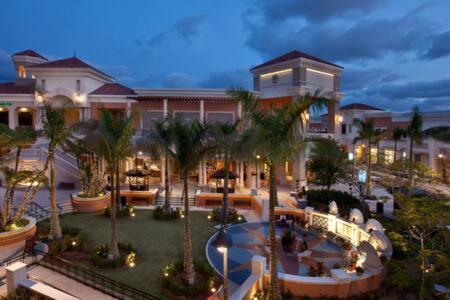 Villa Chic Apt Private Balcony At Aventura - Cloud9 - 2535 *
