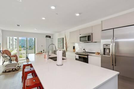 Chic Apt Private Balcony At Aventura - Cloud9 - 2535 * Miami