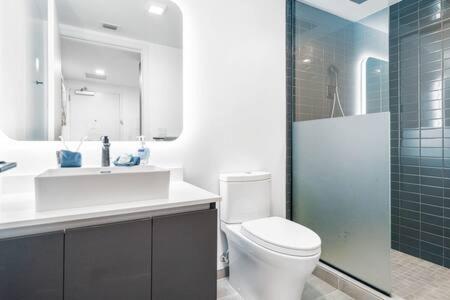 Huge Pool & Gym - Explore Miami's Heat Apartamento *
