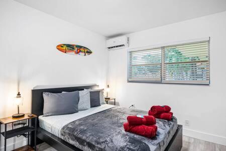 Huge 1 Bed Newly Renovated Free Parking Miami