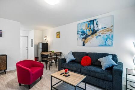 Huge 1 Bed Newly Renovated Free Parking Apartment Miami