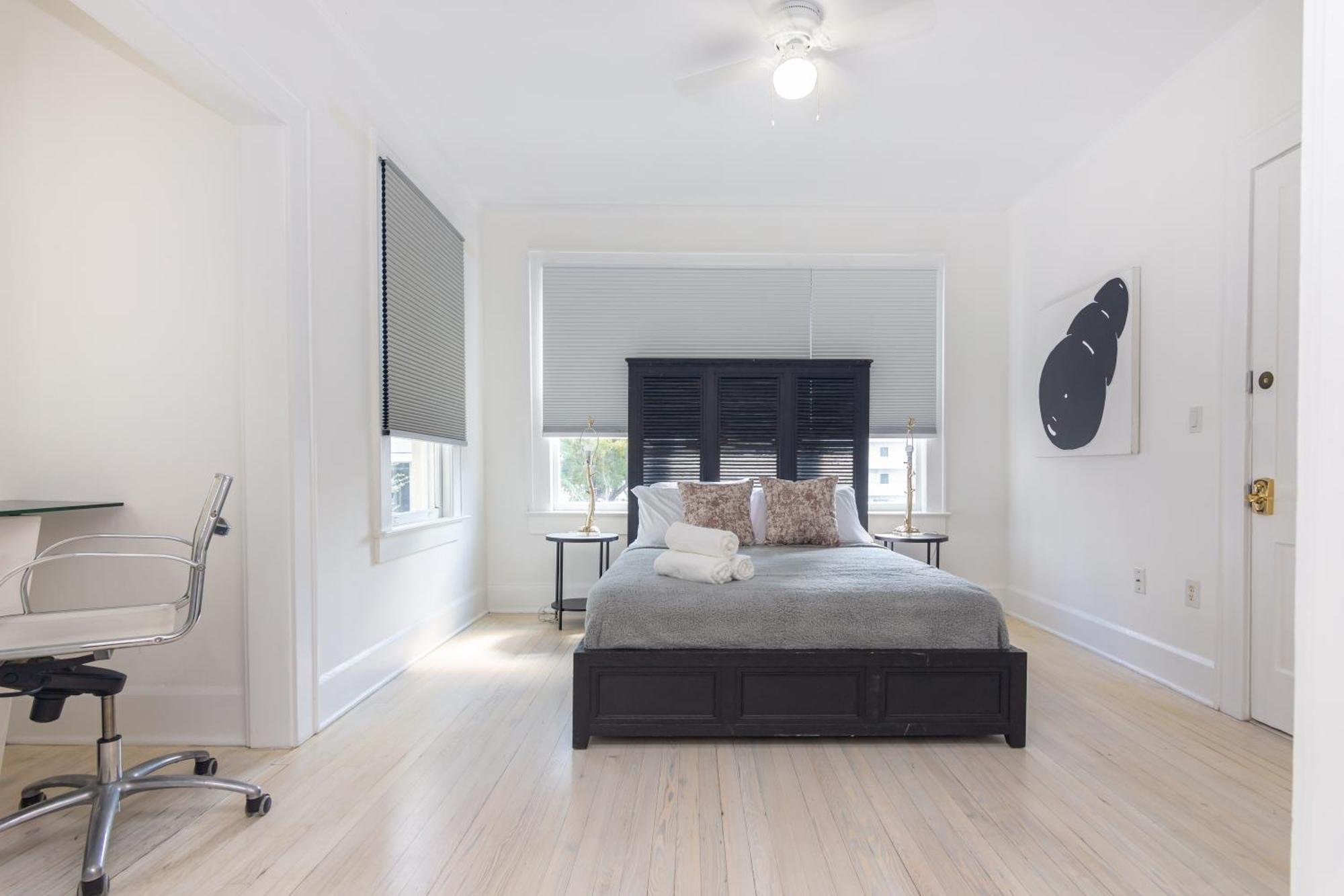 Apartment 2-bdrm -heart Wynwood & Edgewater- Private Parking Miami