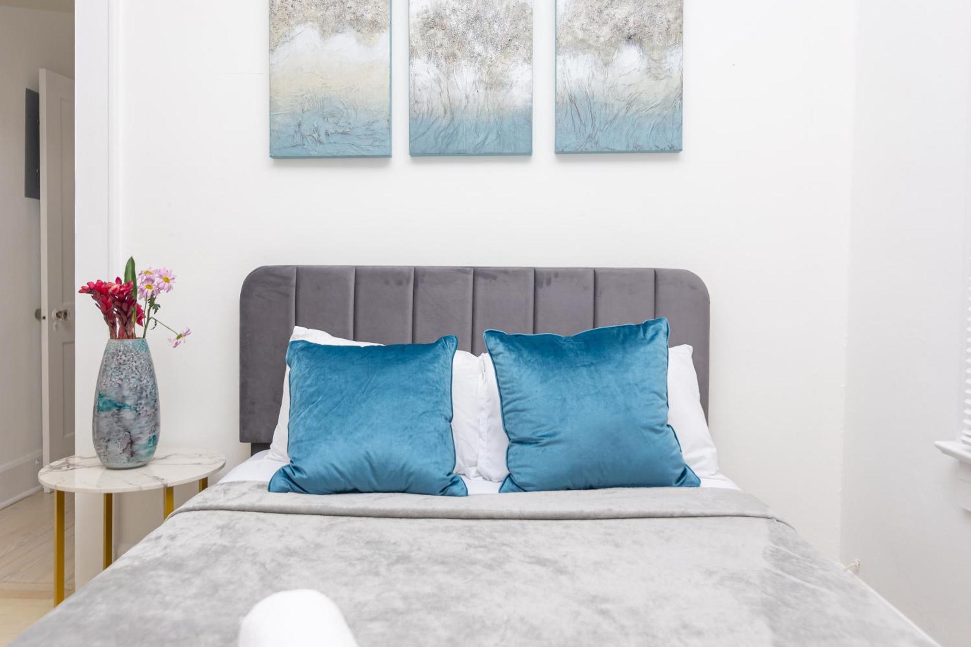 2-bdrm -heart Wynwood & Edgewater- Private Parking Apartment