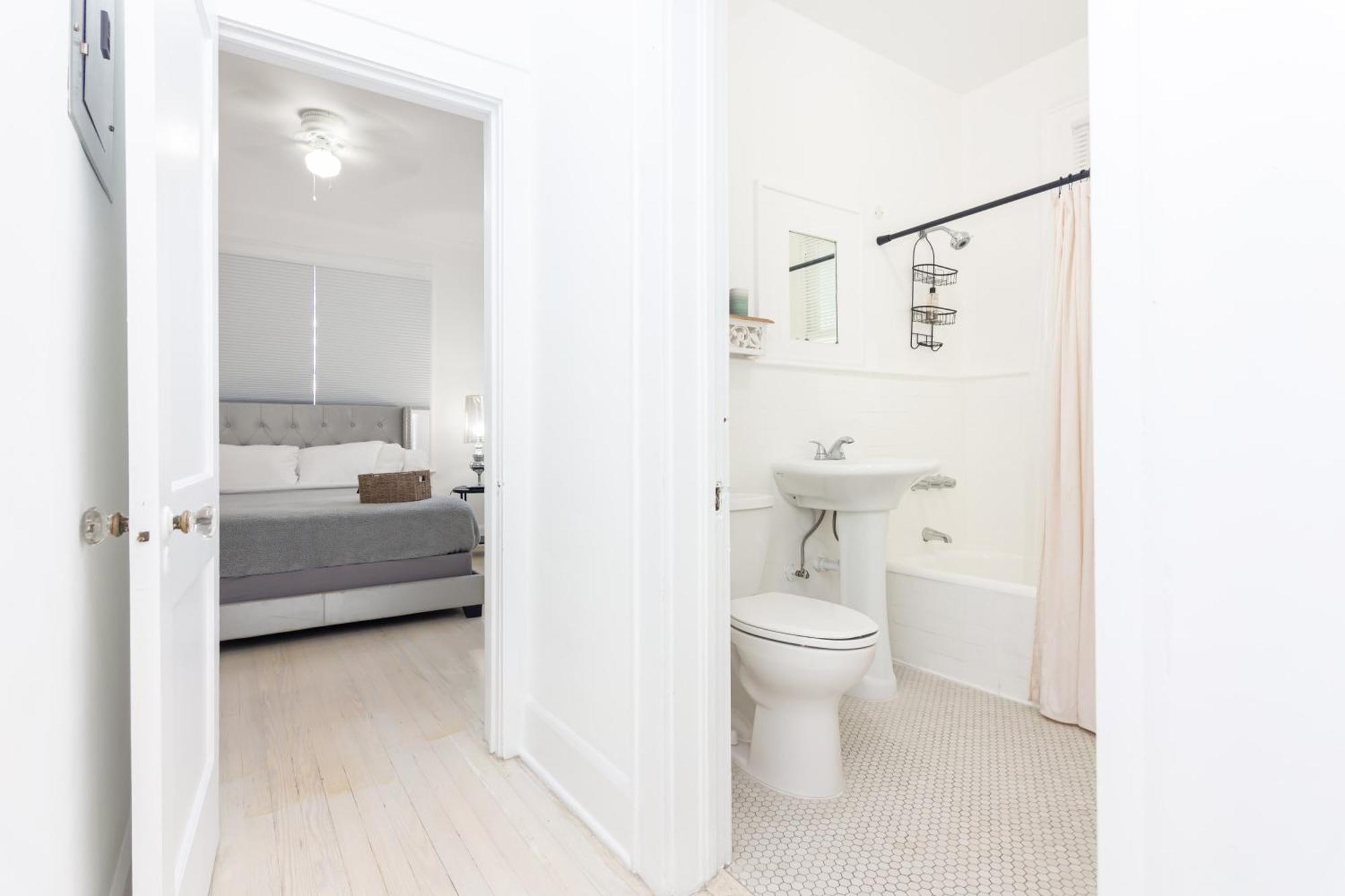 2-bdrm -heart Wynwood & Edgewater- Private Parking * Miami