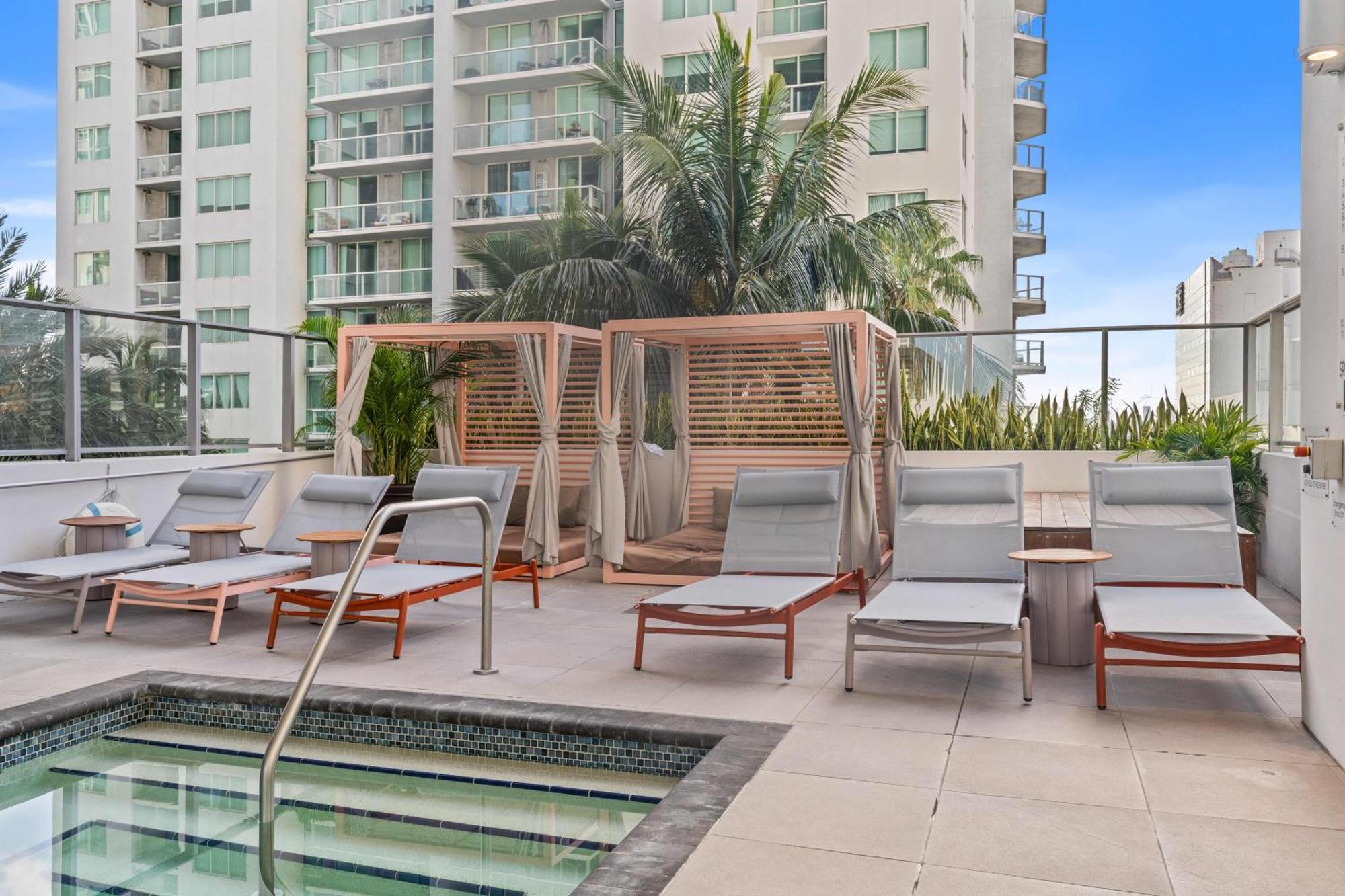 - Casiola Studio's - Near Cruise Terminal, Bayfront Park And Kaseya Center * Miami