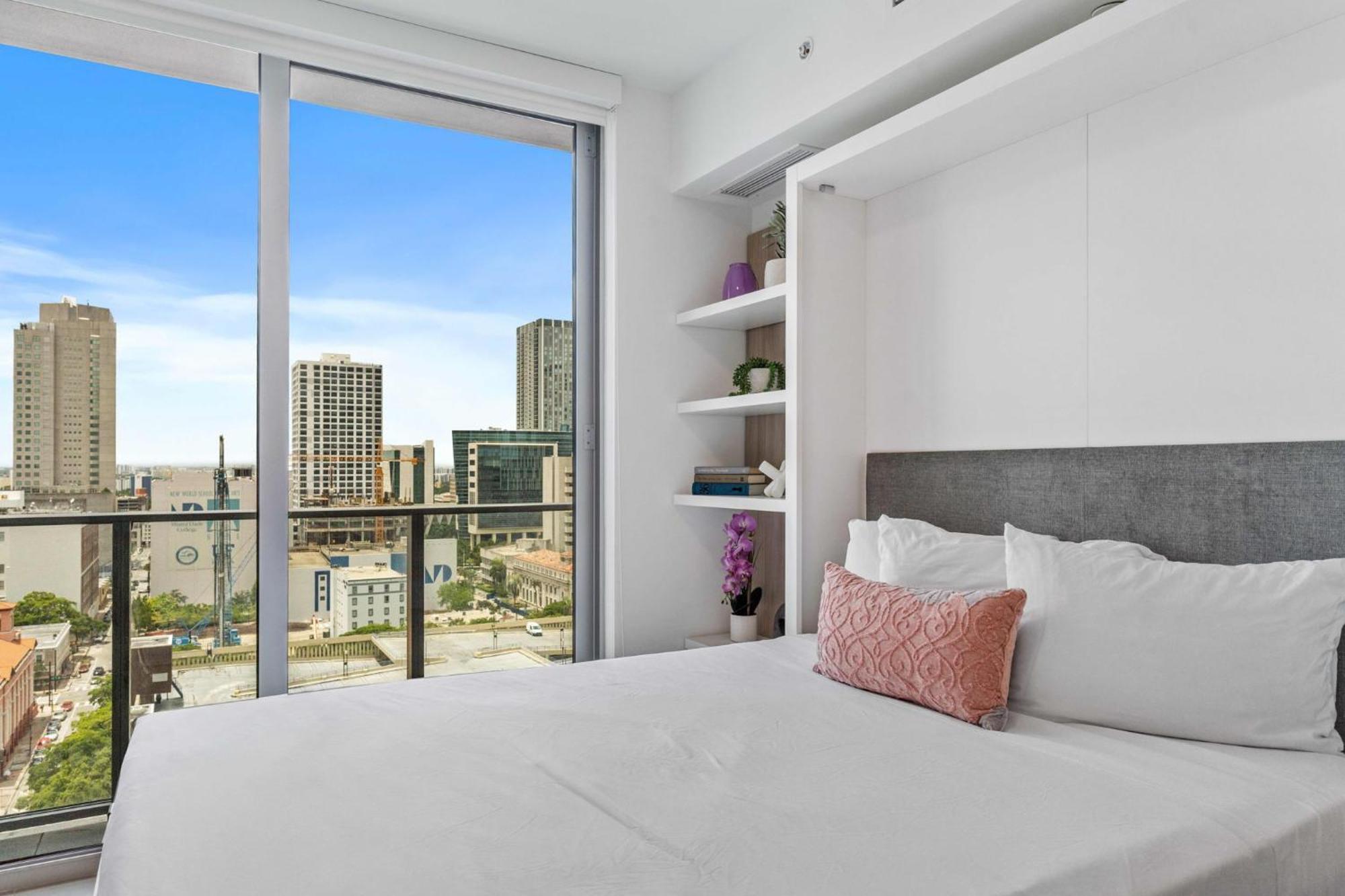- Casiola Studio's - Near Cruise Terminal, Bayfront Park And Kaseya Center * Miami