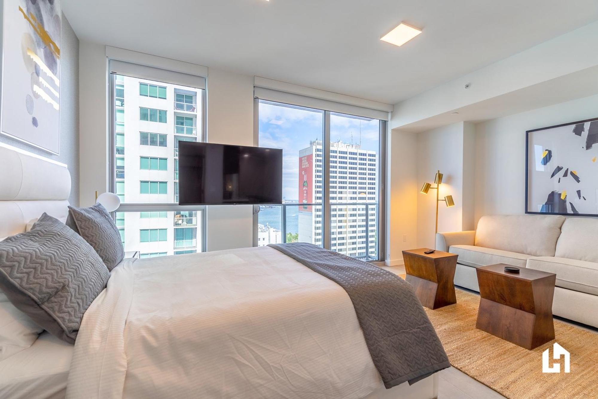 Downtown By Lua Host Apartment