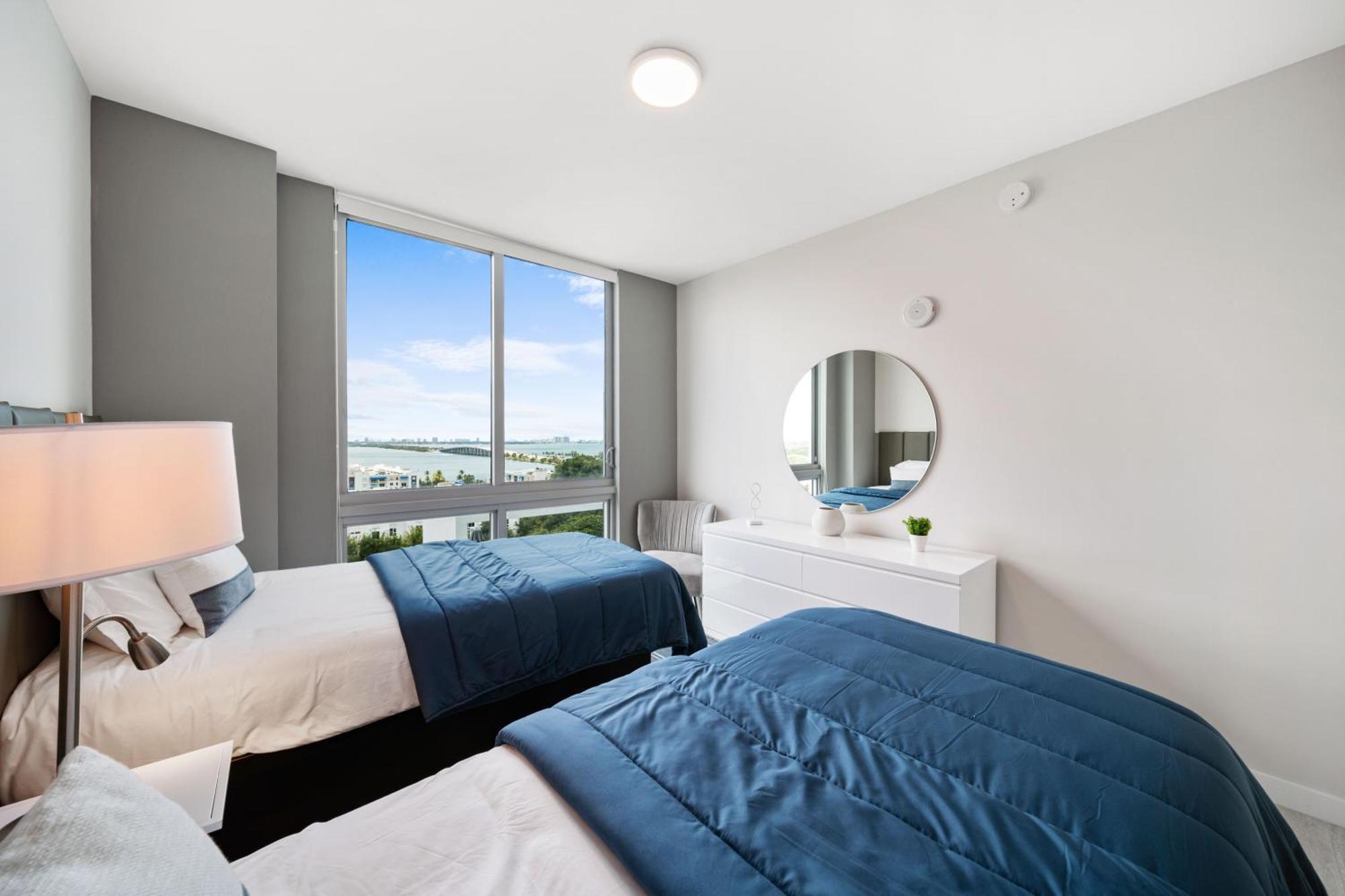 Quadro Residences By Ionica Apartment *