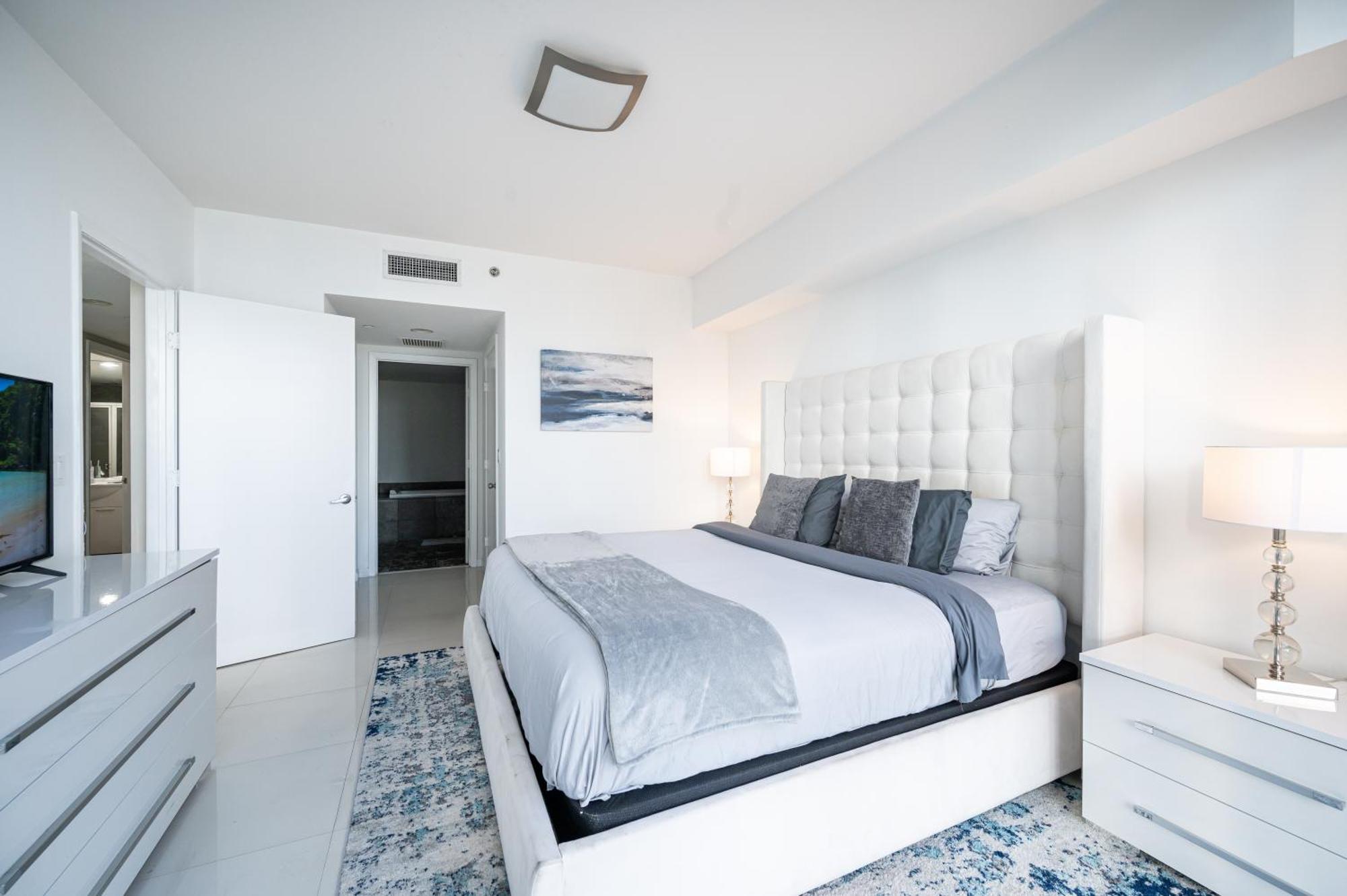 Icon Brickell Residences Apartment *
