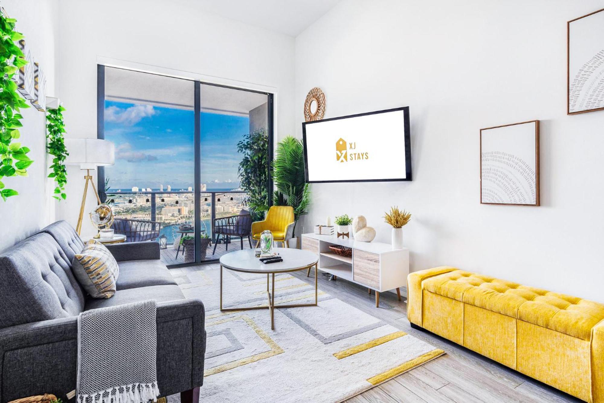 Stylish Bayfront Park High-rise 2-king Bed, 2 Bath * Miami
