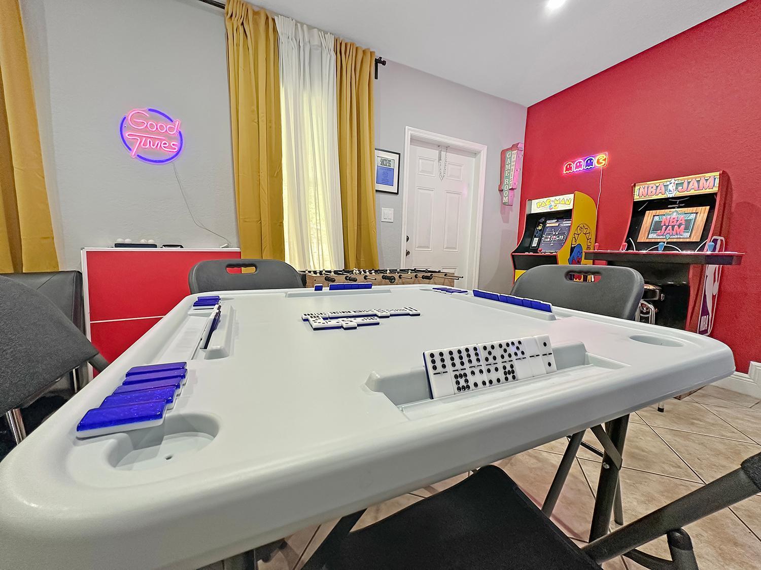 Vacay Spot Gables: Spacious Group Retreat With Game & Prime Location