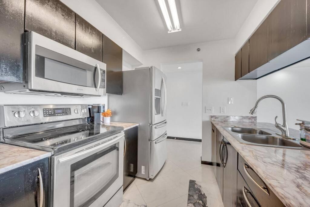 New Stunning 2br Brickell Condo-free Parking *