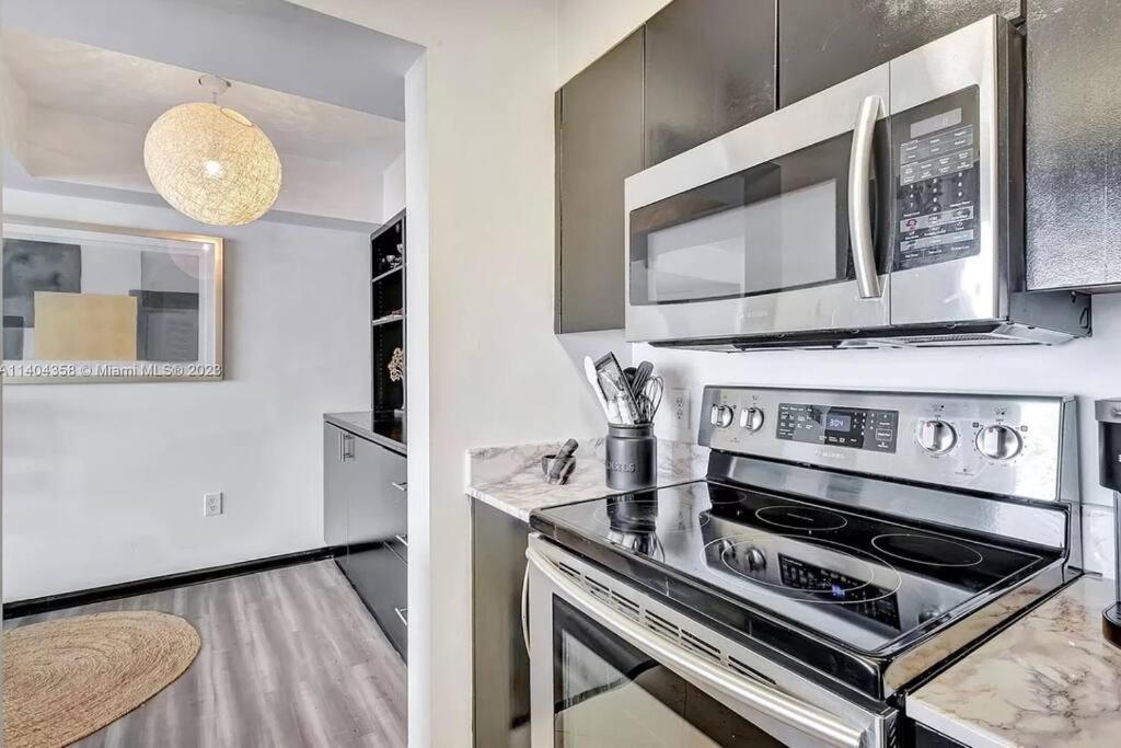 New Stunning 2br Brickell Condo-free Parking Apartment *