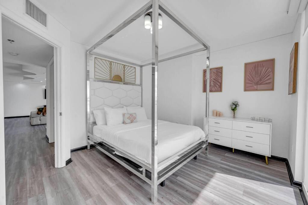 New Stunning 2br Brickell Condo-free Parking Apartment Miami