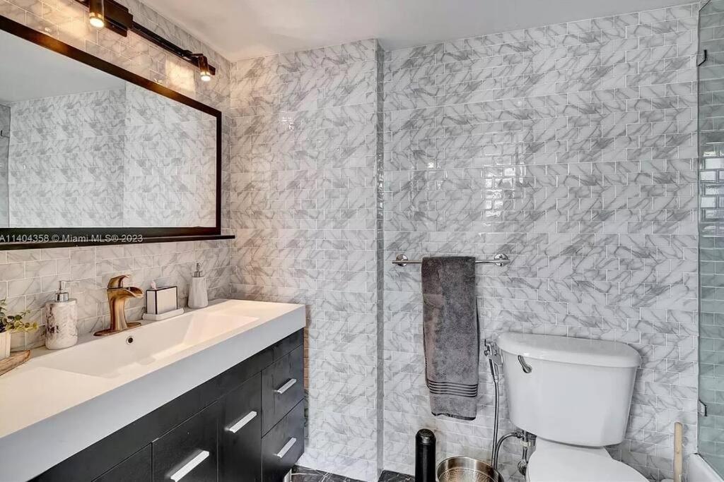 New Stunning 2br Brickell Condo-free Parking