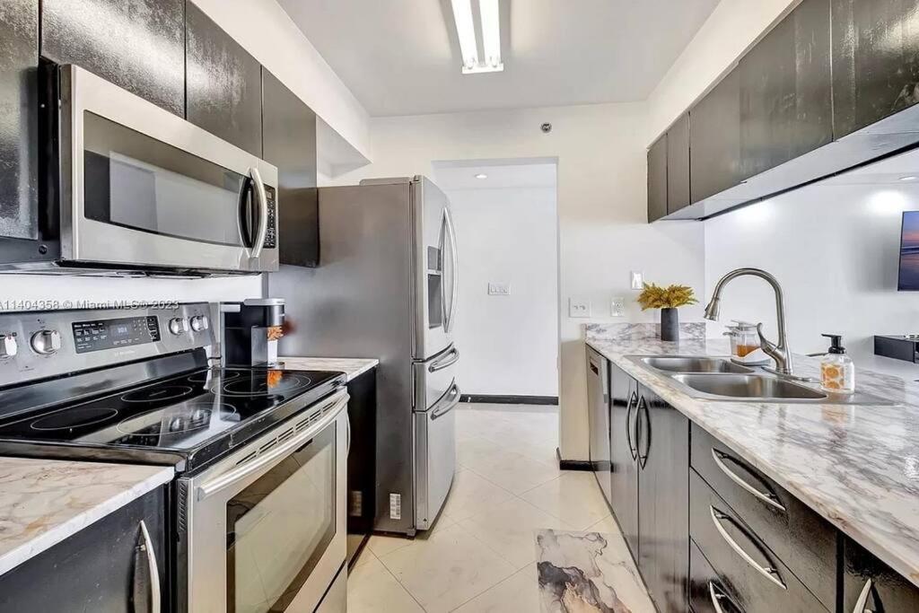 New Stunning 2br Brickell Condo-free Parking Apartment Miami