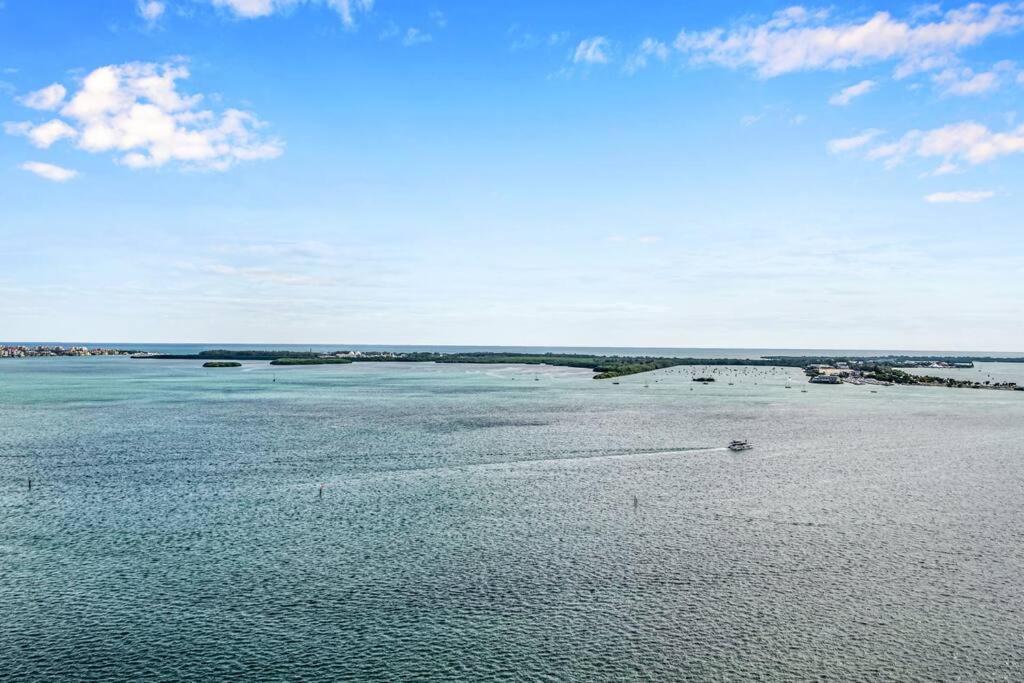 New Stunning 2br Brickell Condo-free Parking Apartment