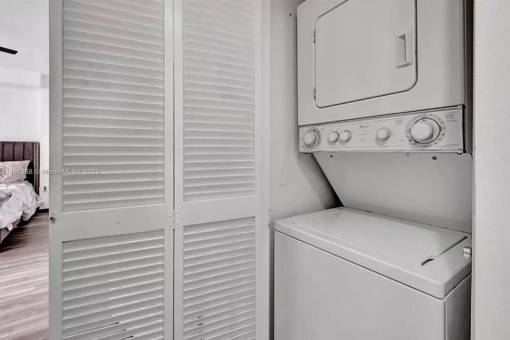New Stunning 2br Brickell Condo-free Parking Apartment