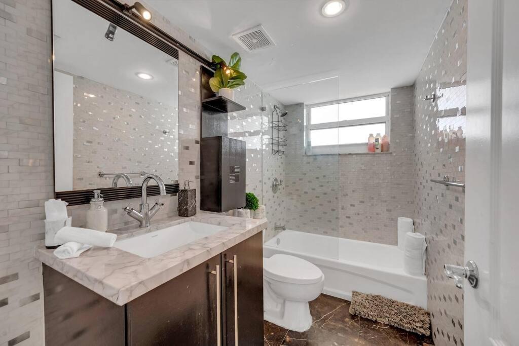 New Stunning 2br Brickell Condo-free Parking