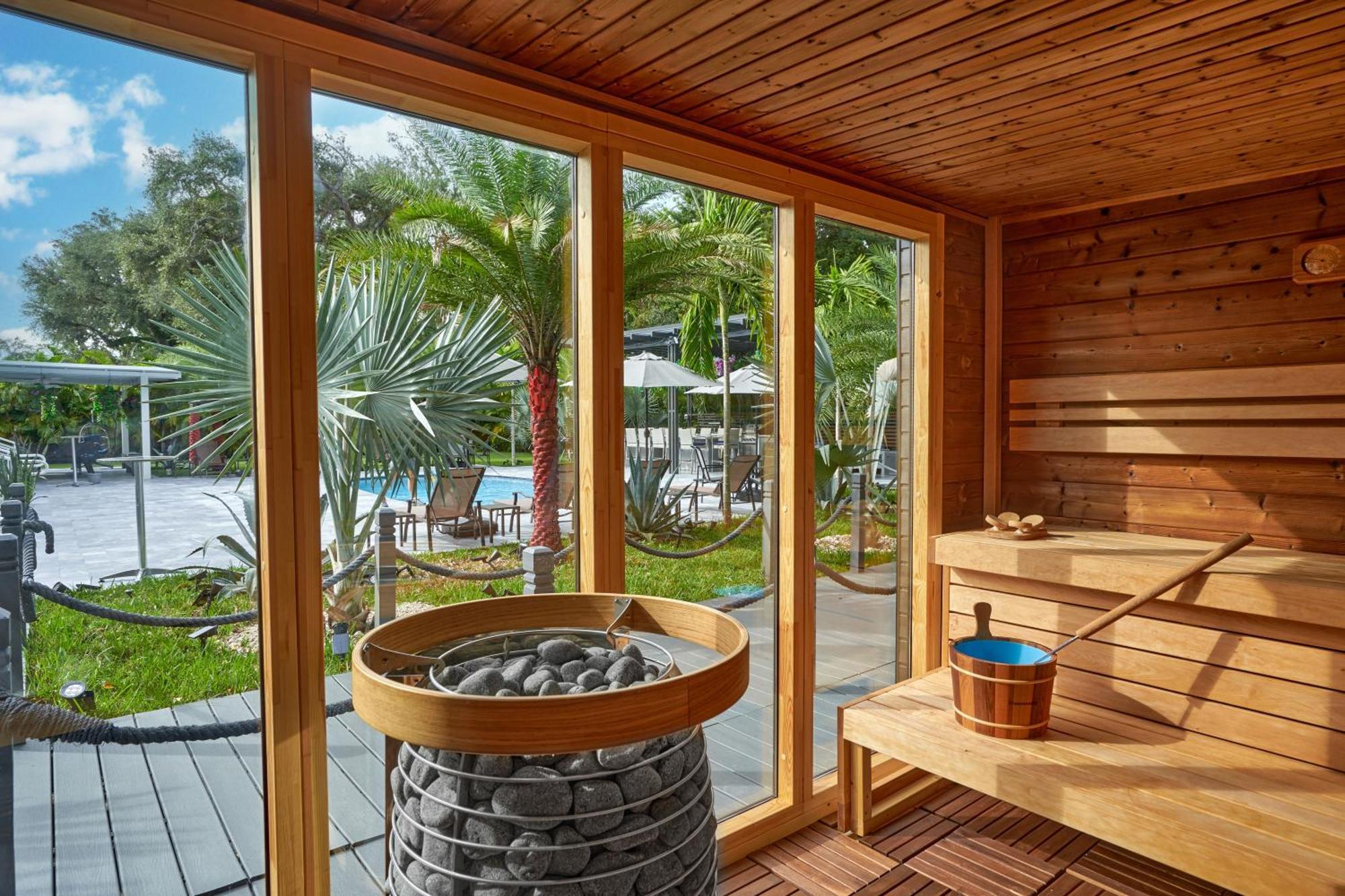 With Outdoor Sauna, Outdoor Bar And Pergola With Games Pousada