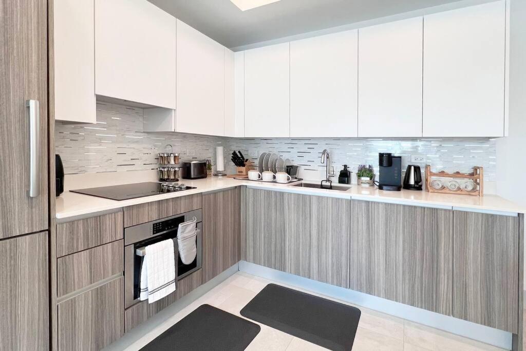 New 1/1 In Smart Brickell With Parking Apartment