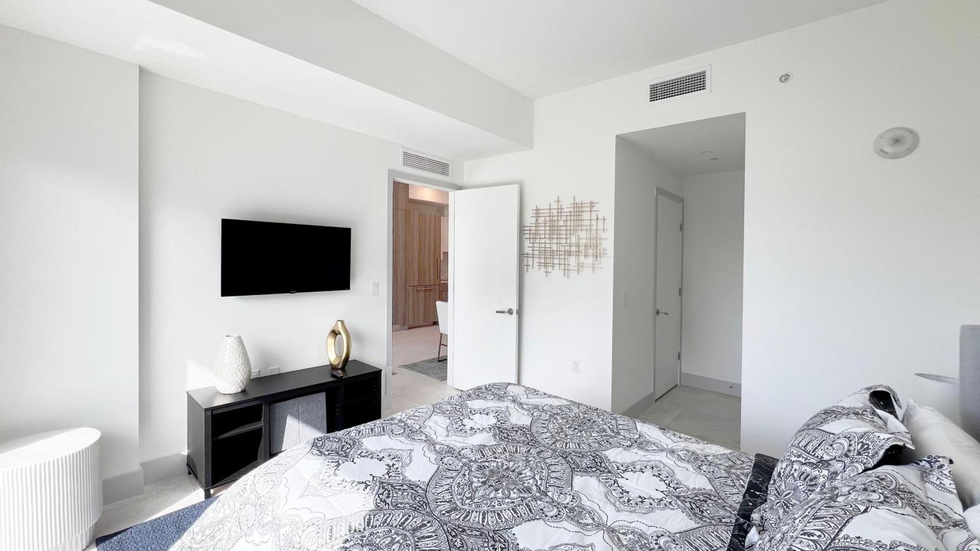 Apartment New 1/1 In Smart Brickell With Parking *