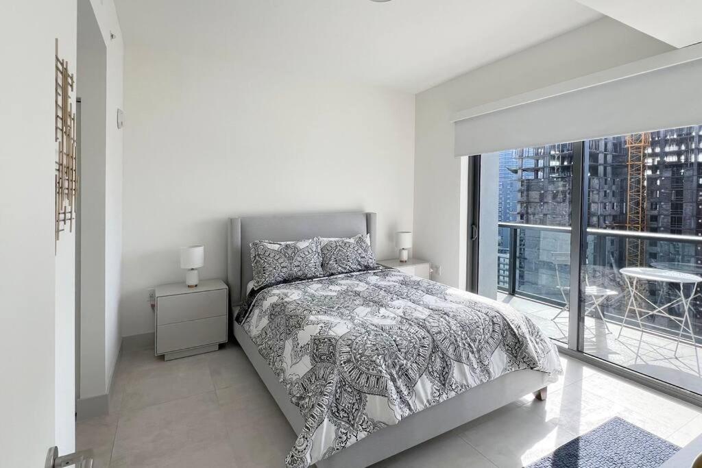 New 1/1 In Smart Brickell With Parking