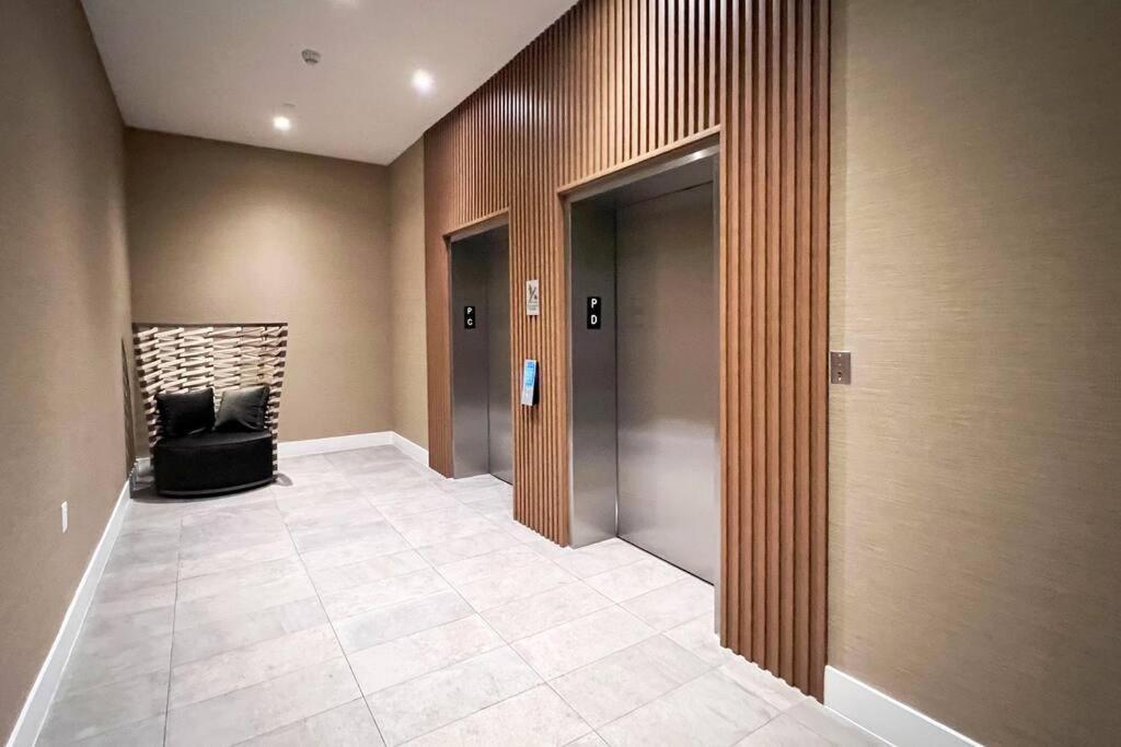 New 1/1 In Smart Brickell With Parking Apartment