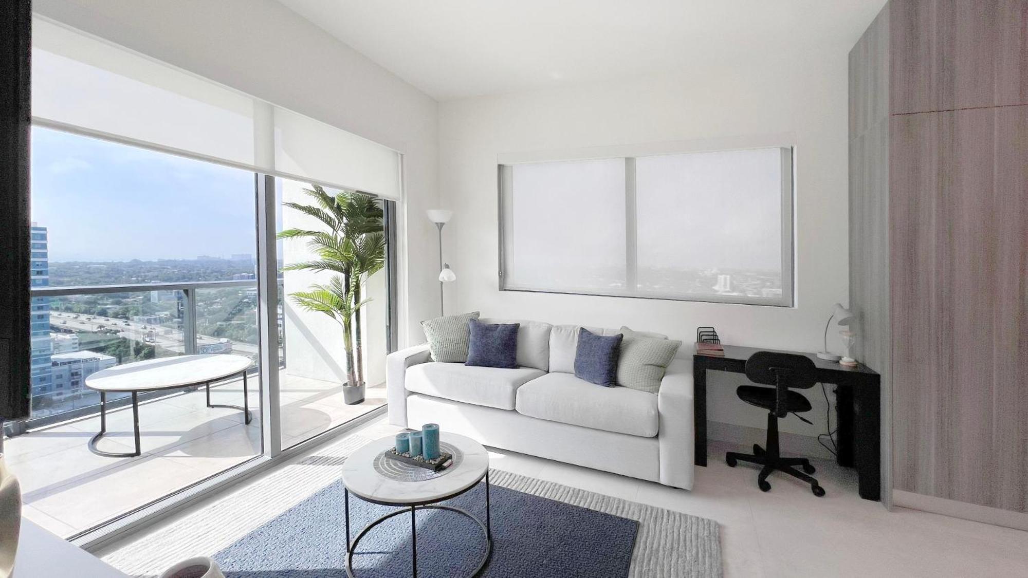 New 1/1 In Smart Brickell With Parking Apartment