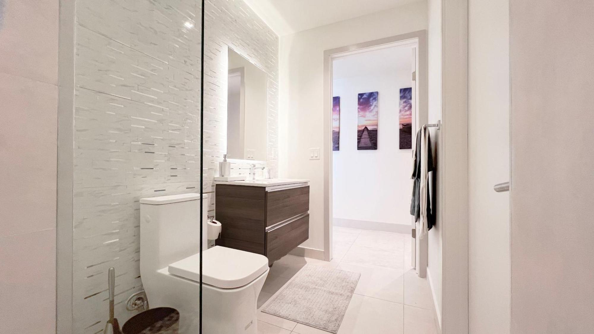 New 1/1 In Smart Brickell With Parking * Miami