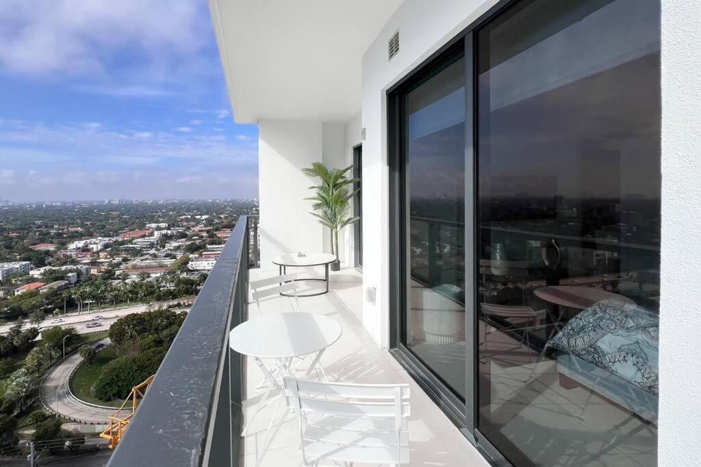 New 1/1 In Smart Brickell With Parking Apartment *