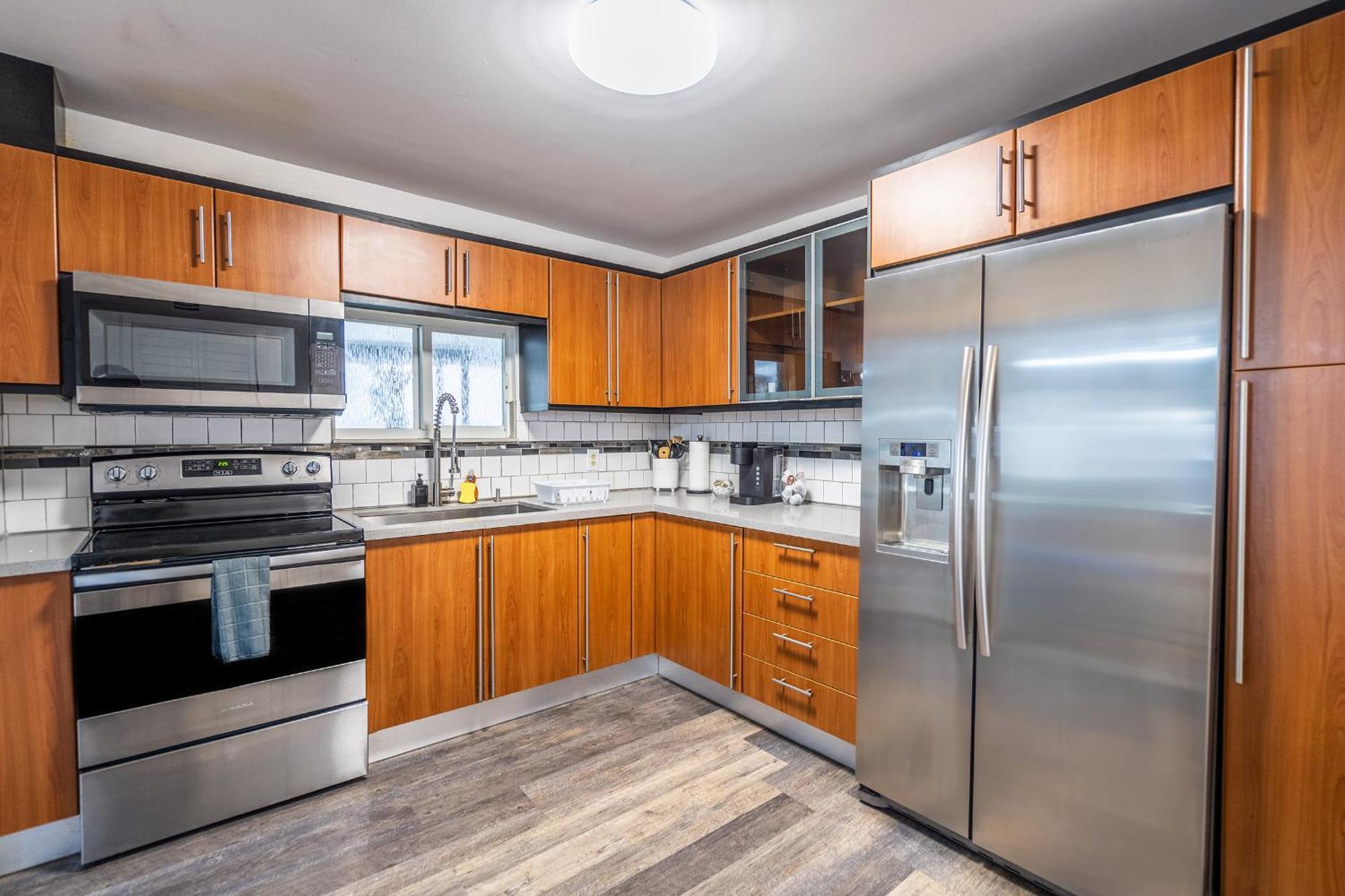 2 Bd W/ Private Parking, Private Yard & W/d Apartment Miami