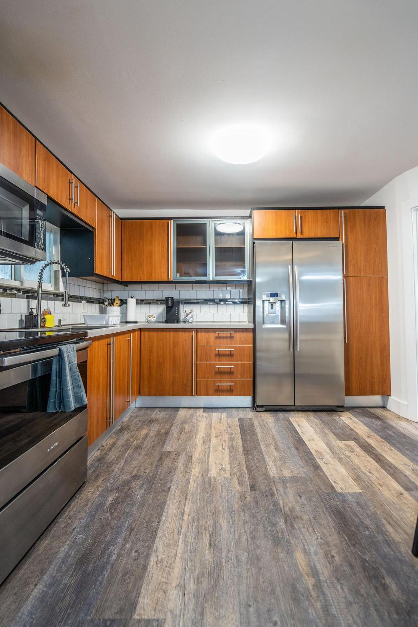 2 Bd W/ Private Parking, Private Yard & W/d Miami
