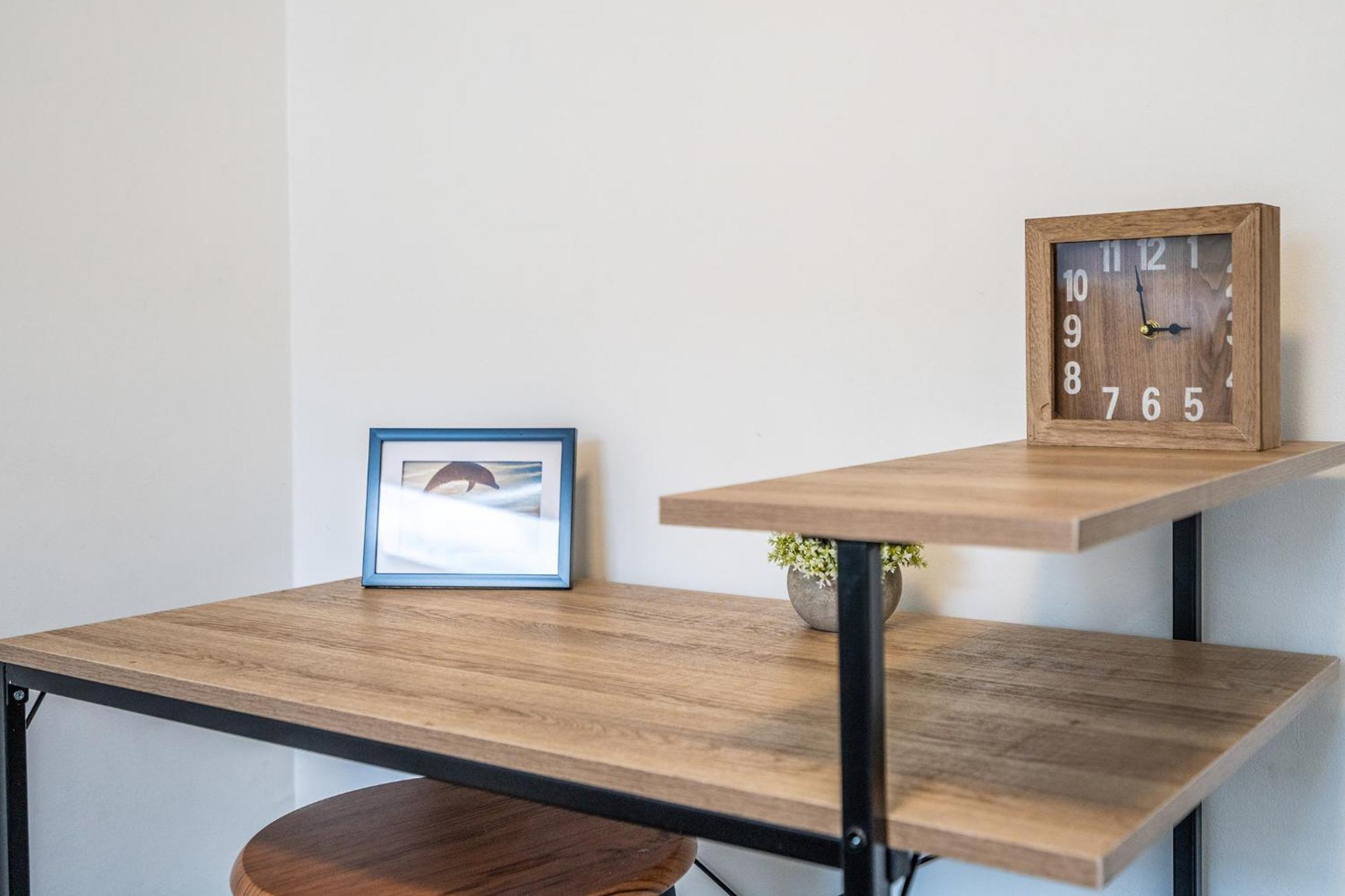 2 Bd W/ Private Parking, Private Yard & W/d Apartment