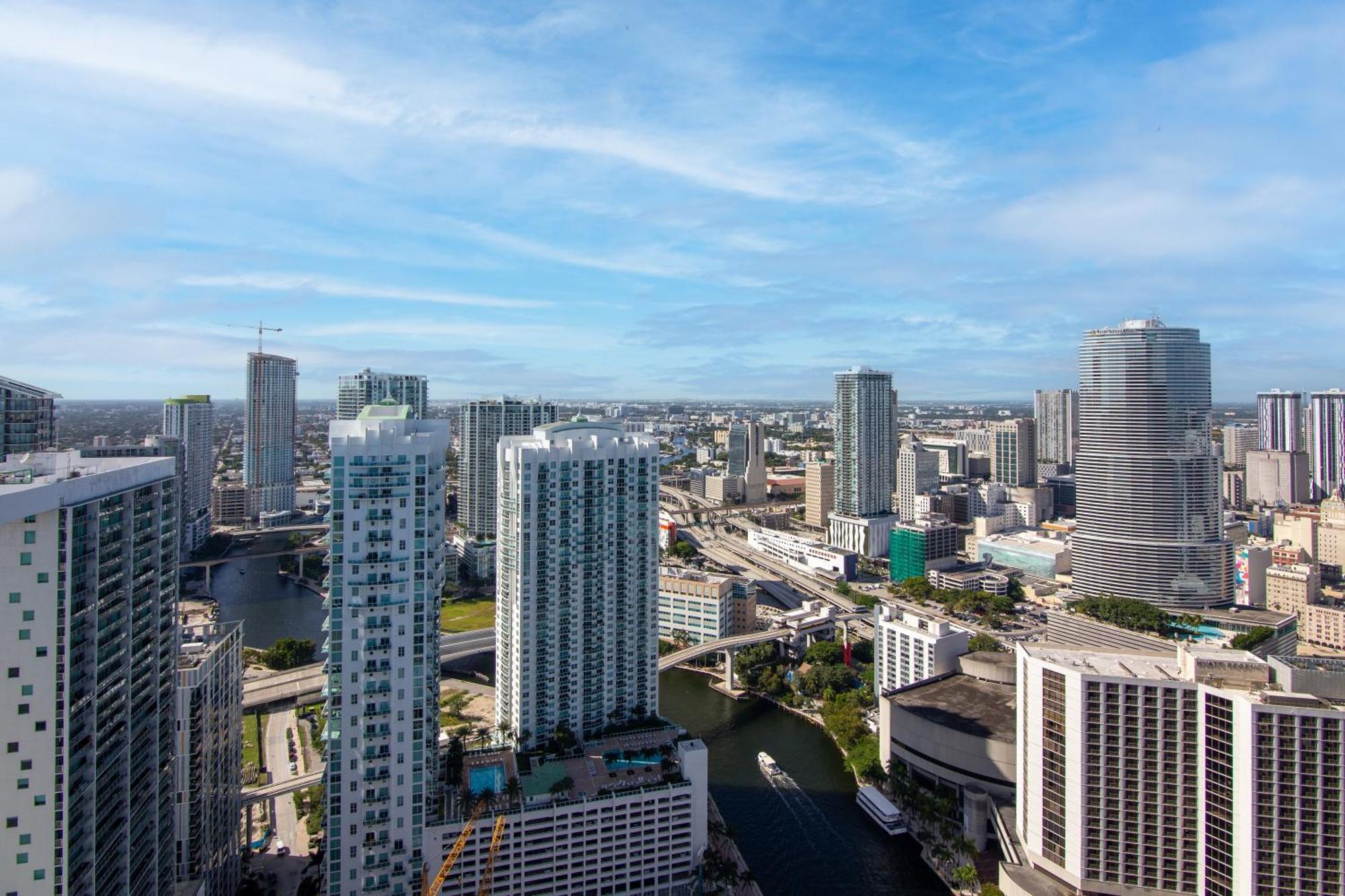 Icon Brickell W Residences