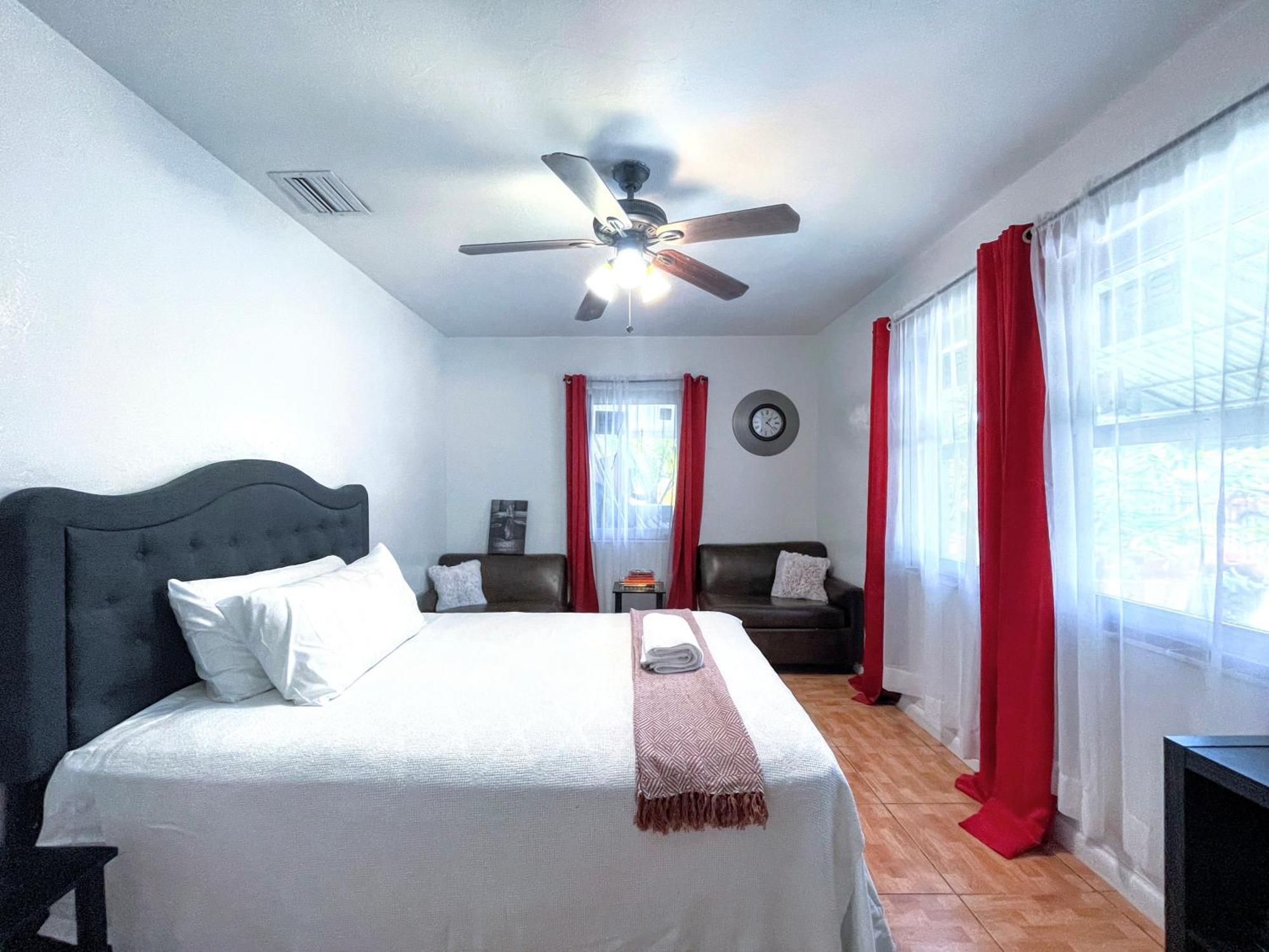 Akeyi Miami305 Private Bedrooms Homestay *