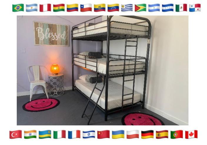 On A Budget - Free Dinner -coffee - Tea - Every Day-female Only Dorms - Men Only Dorms - Under New Management Albergue Miami
