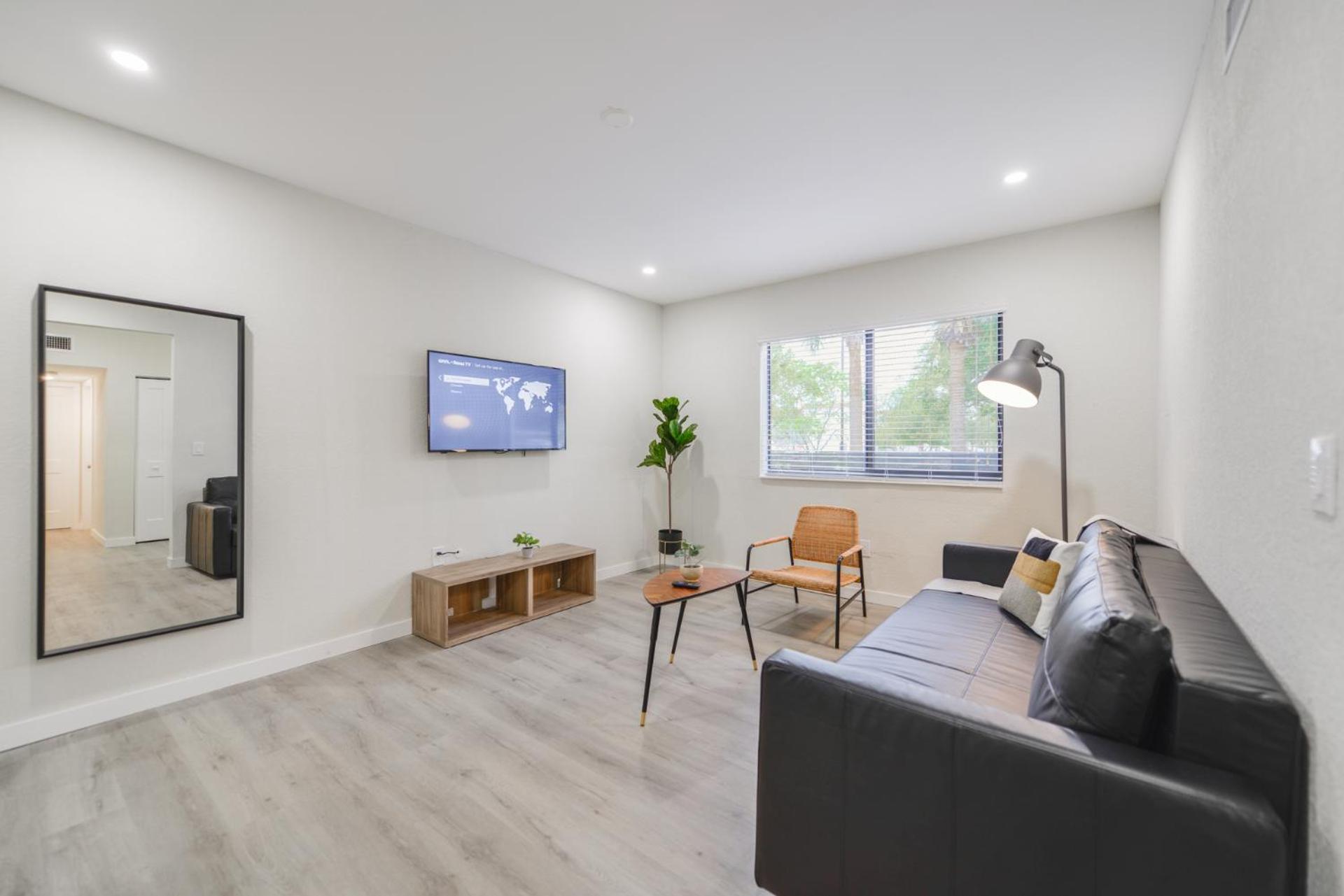 Exclusive Location In Little Havana On Calle Ocho Apartment Miami