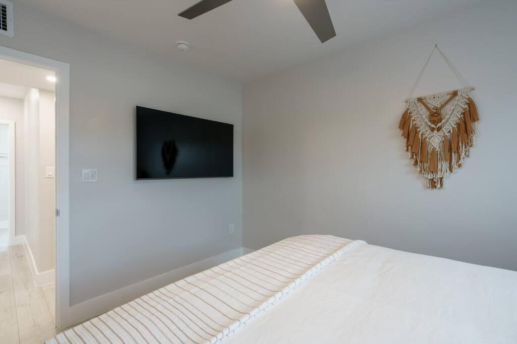 Apartamento New! & Calle Ocho Simpson's Funhouse! Miami