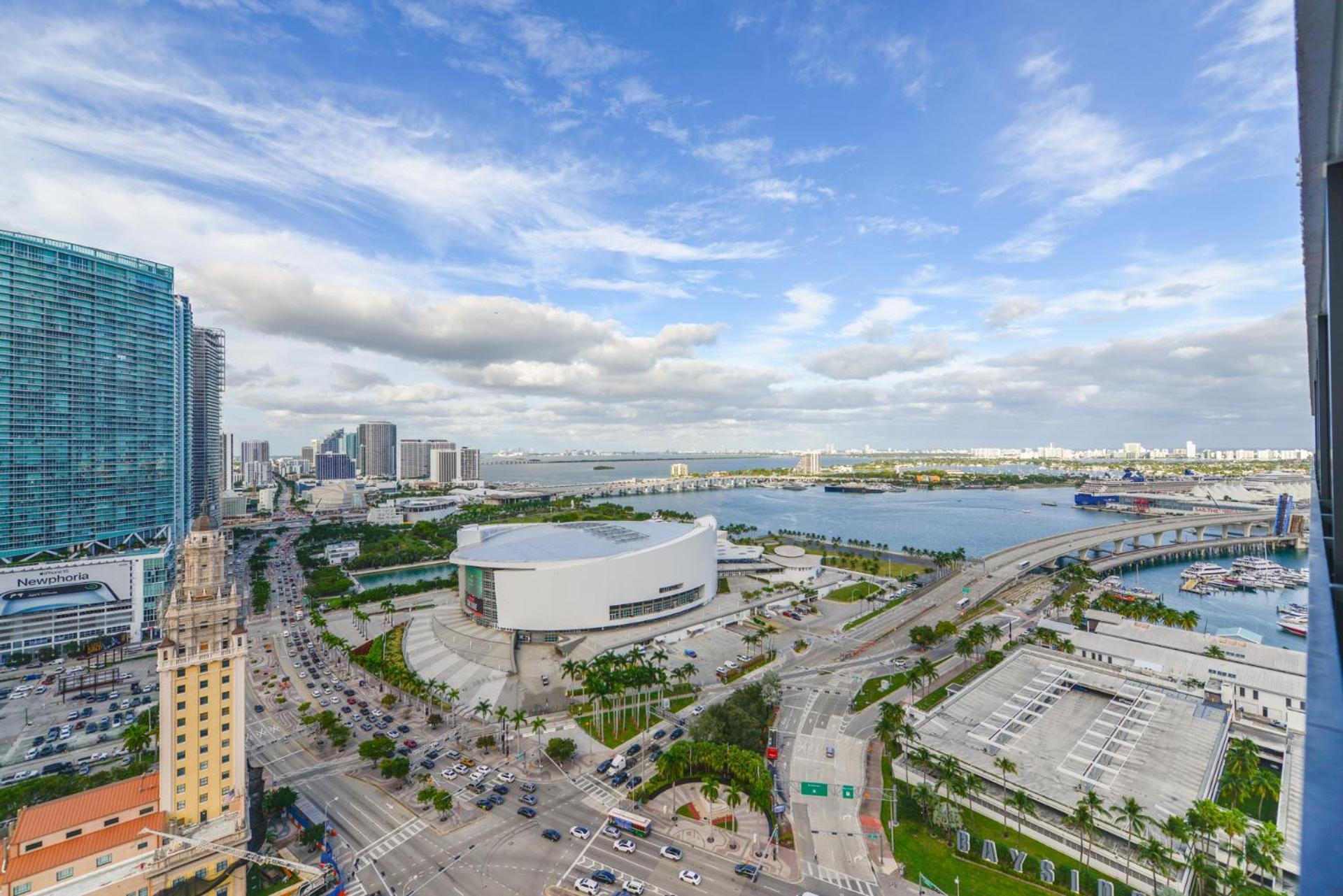 Studio Close To The Bayside With Ocean View * Miami