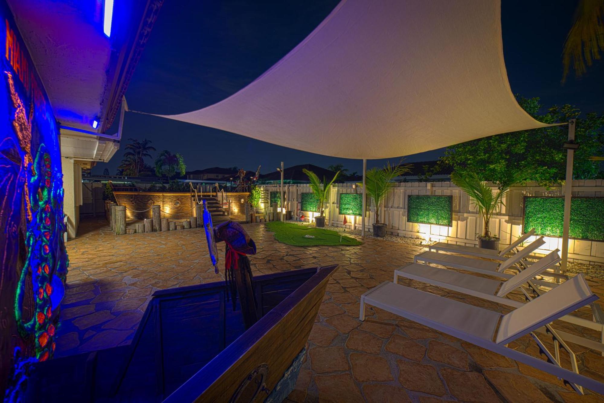 Pirate's Ship Heated Pool 16 Guest Super Mario Theme Villa *