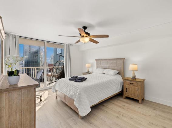 Location - Boho Brickell-spectacular Views-walk, Wi-fi, Water