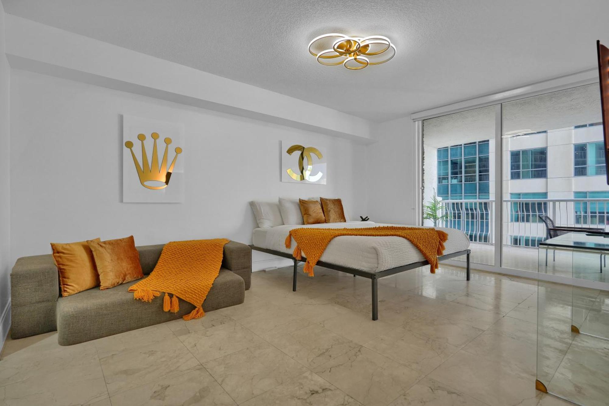 Zeus' Sanctuary Ocean View In Brickell *