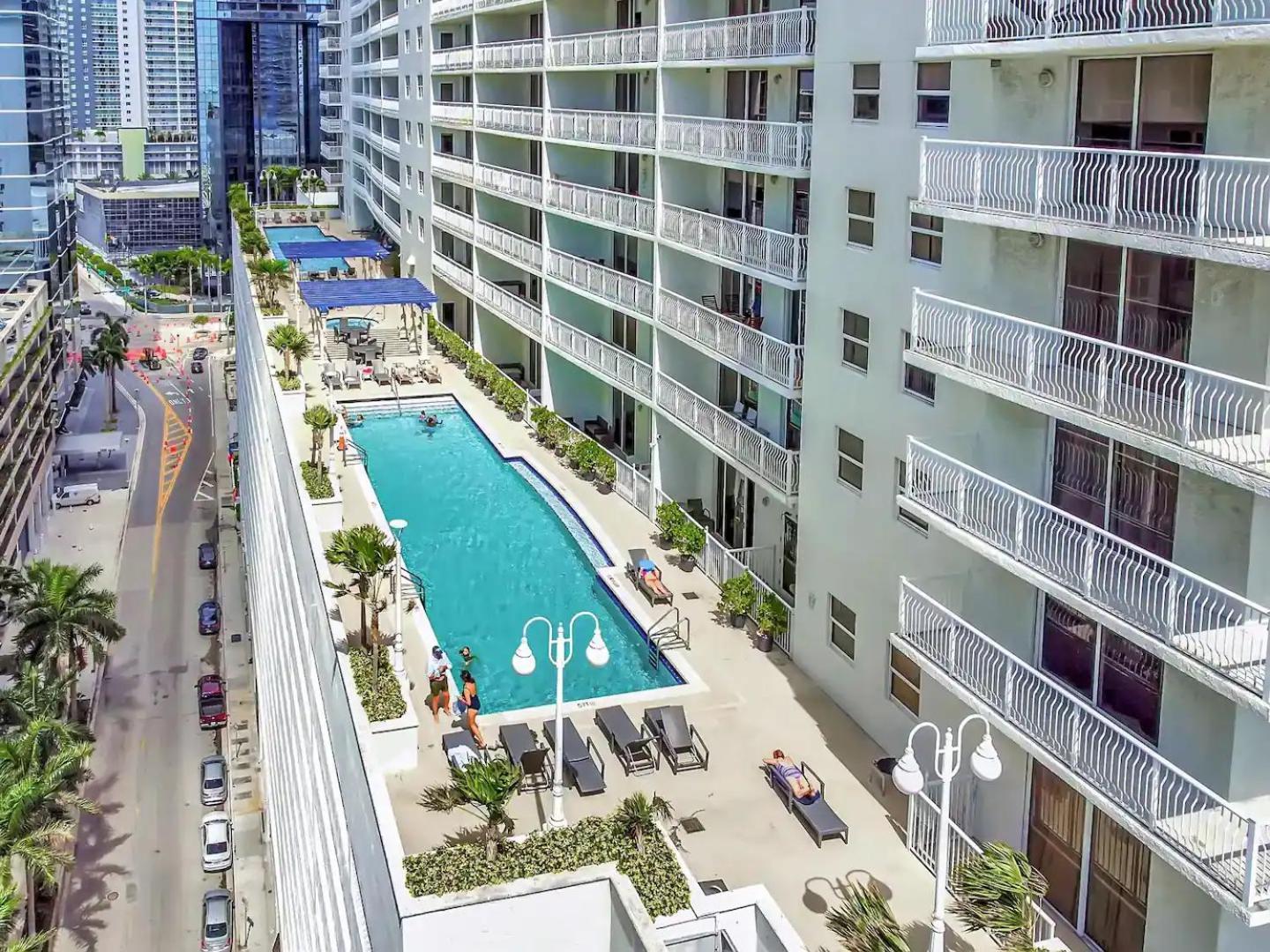 Upscale In The Heart Of Brickell Apartment *