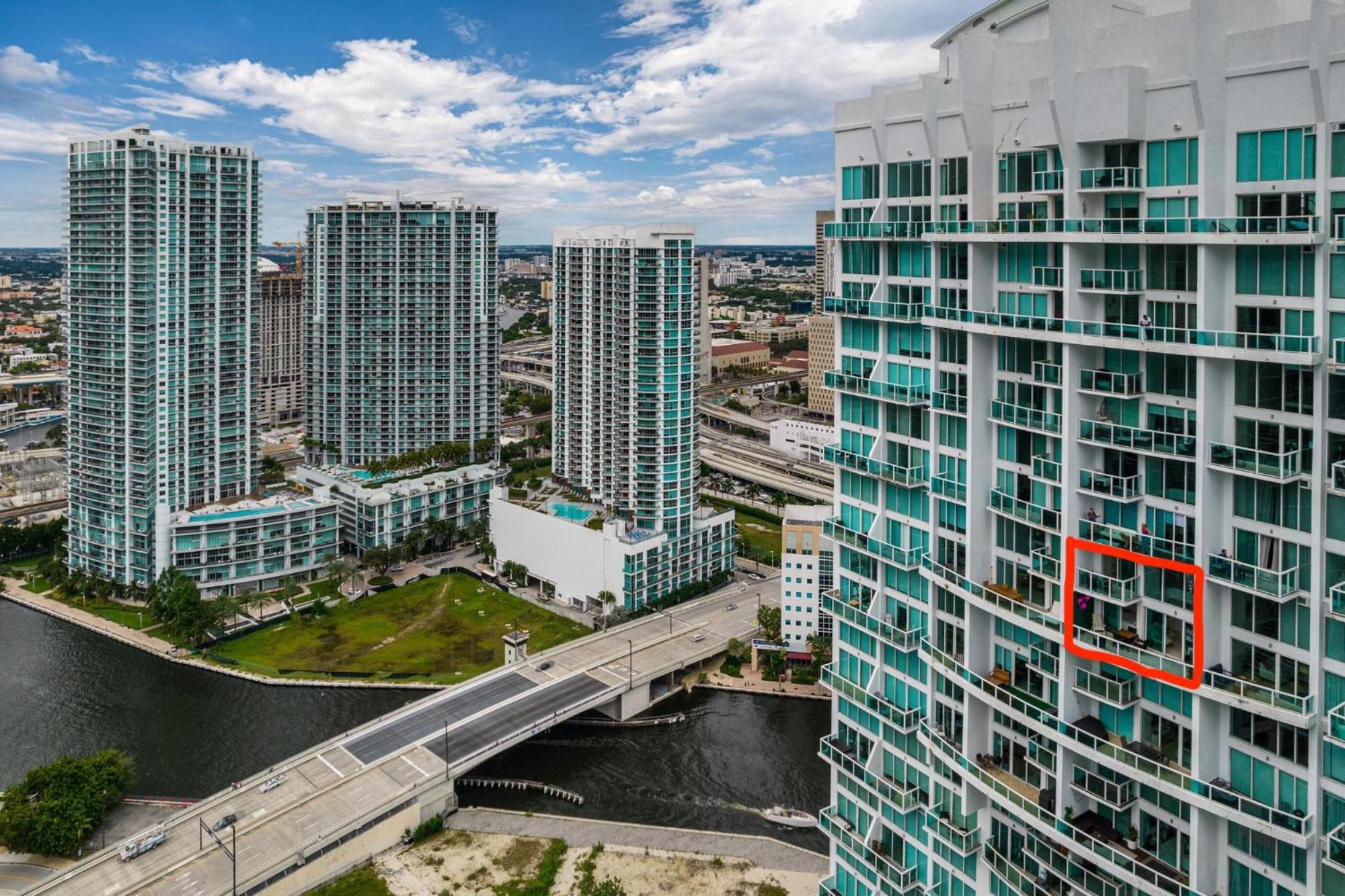 Luxury Mona Lisa Loft, Center Of Brickell Apartment