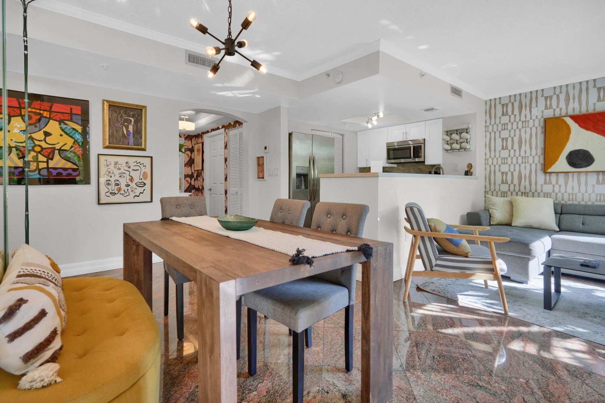 Treetop Retreat! Cozy 2 Bedroom In Heart Of Grove Apartamento *