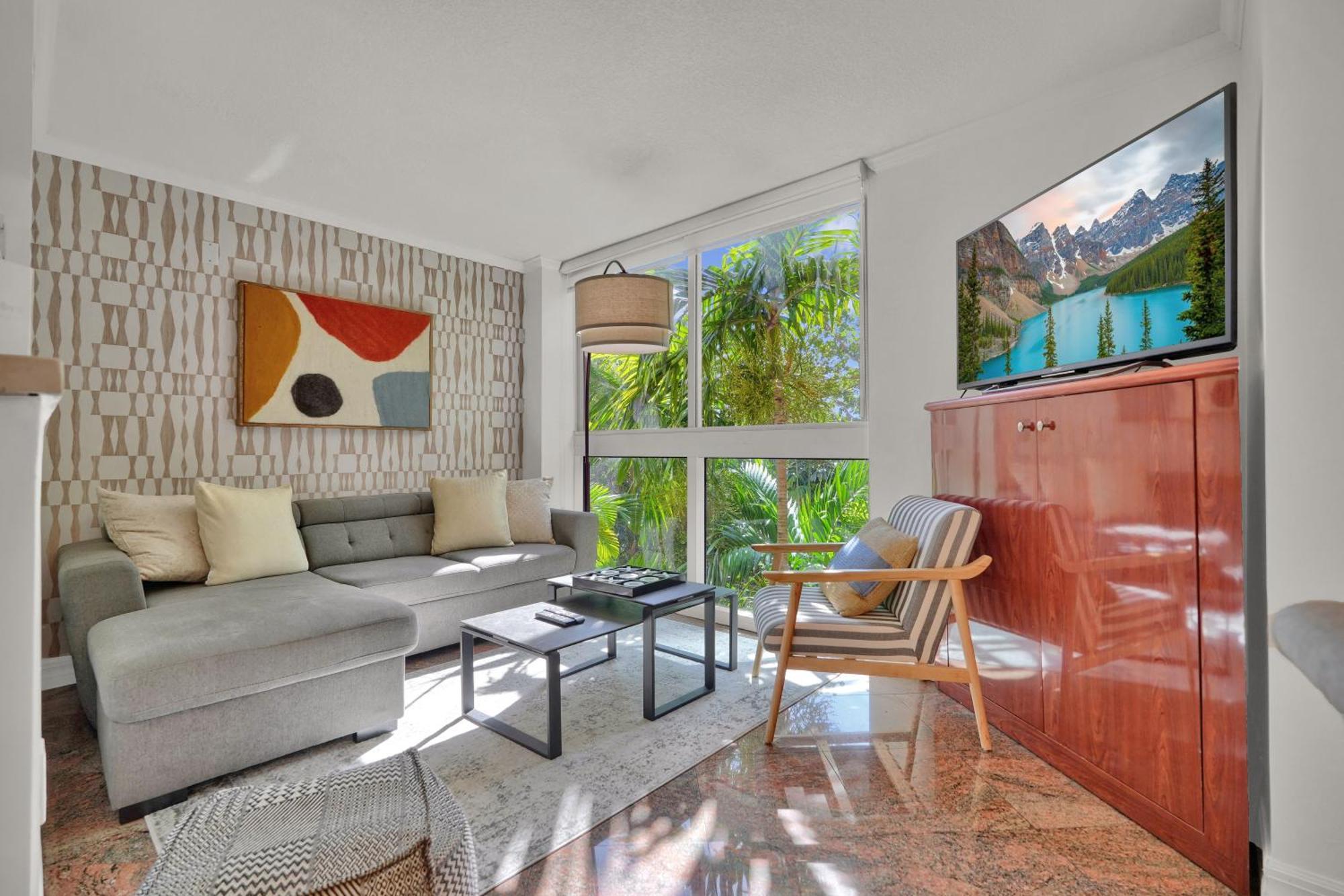 Apartamento Treetop Retreat! Cozy 2 Bedroom In Heart Of Grove